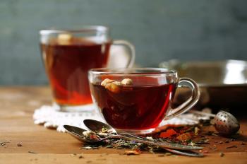Çay içmek ileri yaşlarda algılama ve unutkanlık gerilemesini önleyebilir	 